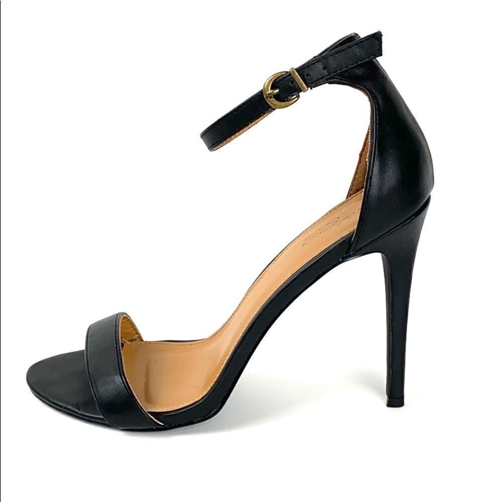 Charlotte Russe Rebekah heels - size 9